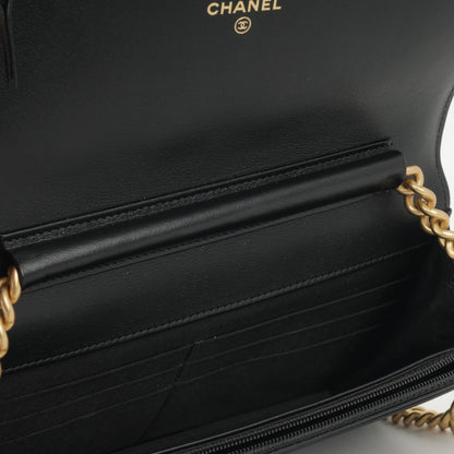 Chanel Boy Bag Lambskin Black Crossbody