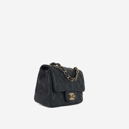 Chanel Classic Flap Lambskin Gold Shoulder Bag Style 132