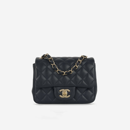 Chanel Classic Flap Lambskin Gold Shoulder Bag Style 132