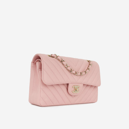 Chanel Classic Flap Lambskin Gold Shoulder Bag Style 142