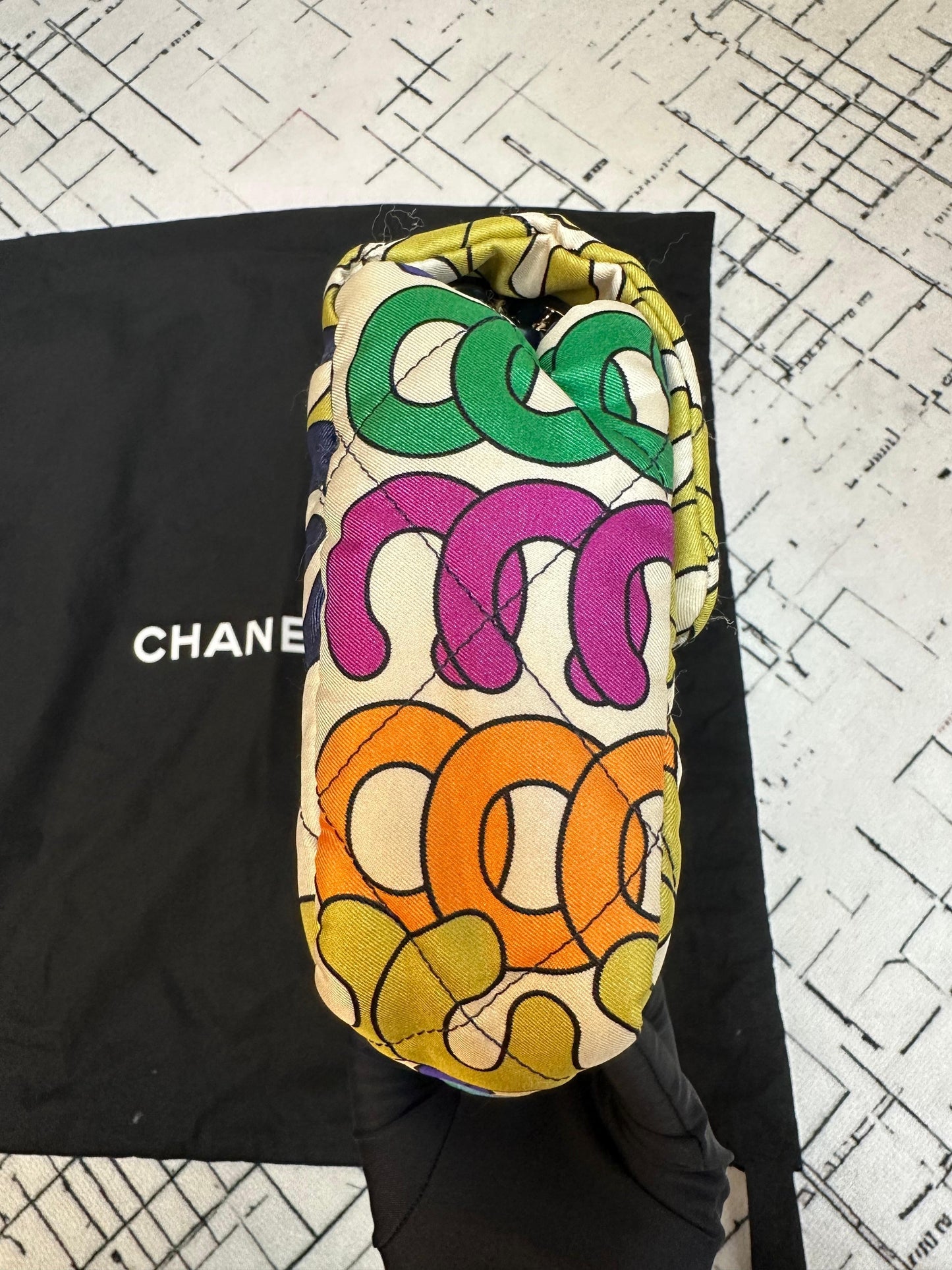 Chanel Luxury Leather Gold Shoulder Bag Style 3