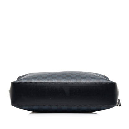 Blue Louis Vuitton Damier Cobalt Greenwich Messenger Crossbody Bag