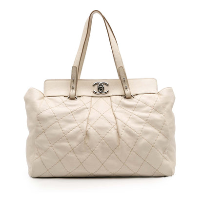 Chanel Large Quilted Aged Calfskin On The Road Tote