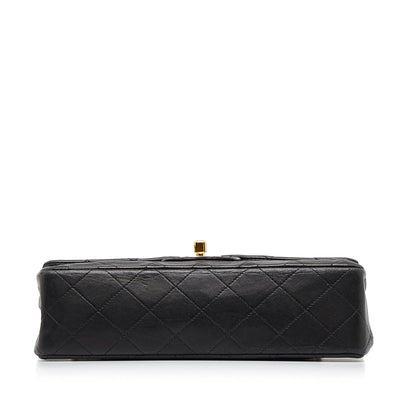 Chanel Luxury Handbag Style 10