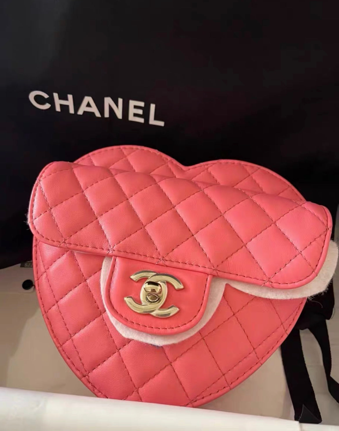 Chanel Heart Bag Ss22 Large Size In Pink