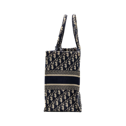 Dior medium book tote blue oblique emboidery