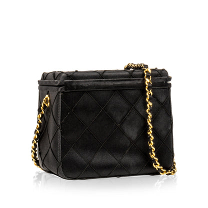 Chanel Luxury Leather Black Handbag Style 18