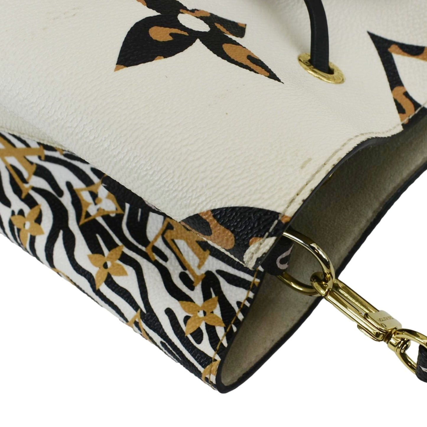 LOUIS VUITTON Neonoe Giant Jungle Canvas Shoulder Bucket Bag White