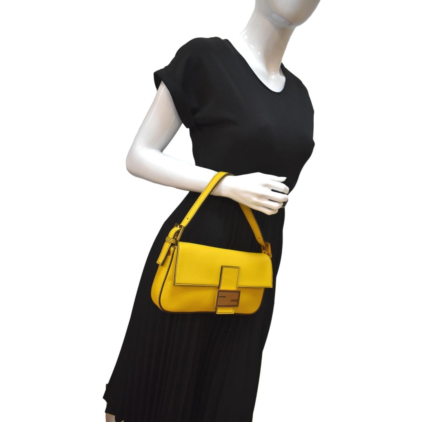 Fendi Baguette Leather Red Crossbody Style 6