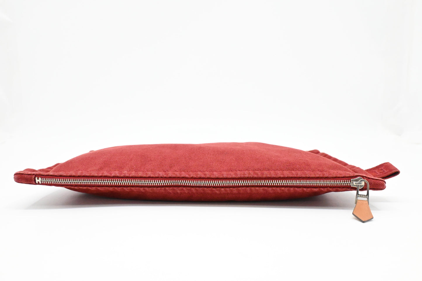 Hermes L'Échappée Belle 2009 Pouch In Red Canvas