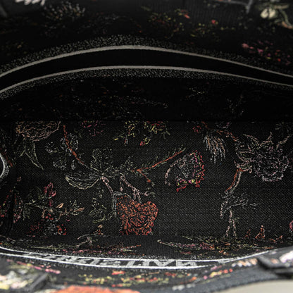 Dior Large Canvas Embroidered Book Tote (SHG-FiiCcc)