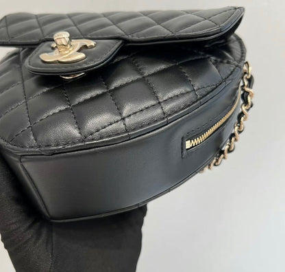 Chanel Heart Bag Ss22 Large Size In Black
