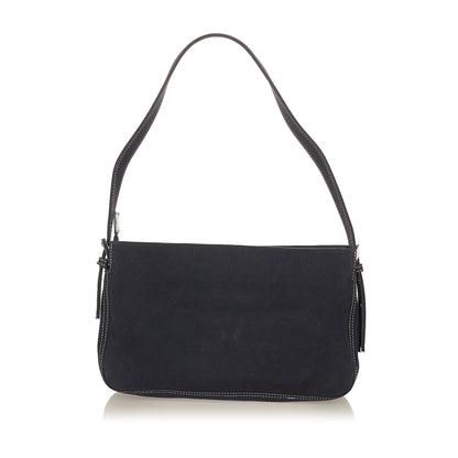 Fendi Canvas Shoulder Bag (SHG-Dfrie7)