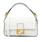 Fendi Convertible Leather Baguette (SHG-lX4WIf)
