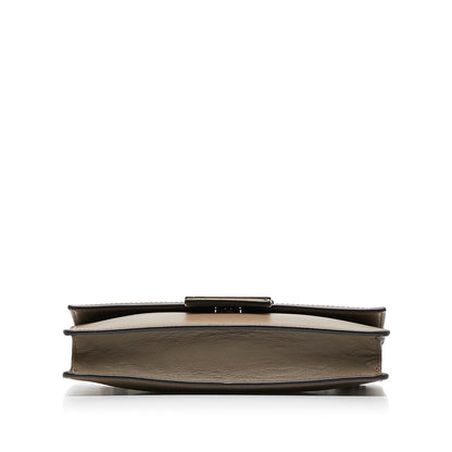 Fendi FF 1974 Flat Baguette (SHG-FavYJo)