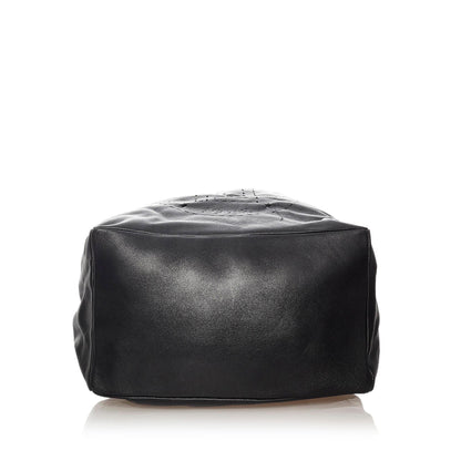 Fendi Leather Bucket Bag (SHG-27821)