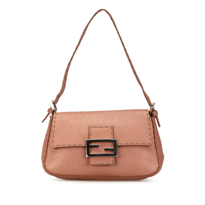 Fendi Leather Selleria Baguette (SHG-3eu3E8)