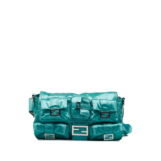 Fendi Nylon Multipocket Baguette (SHG-SiAUpH)
