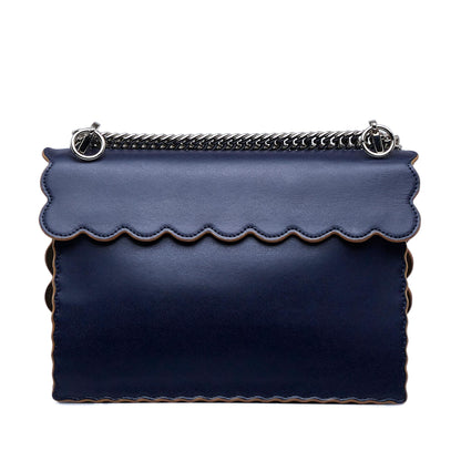 Fendi Scalloped Kan I Satchel (SHG-TUYgg3)