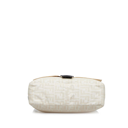 Fendi Zucca Canvas Shoulder Bag (SHG-pQEHOK)
