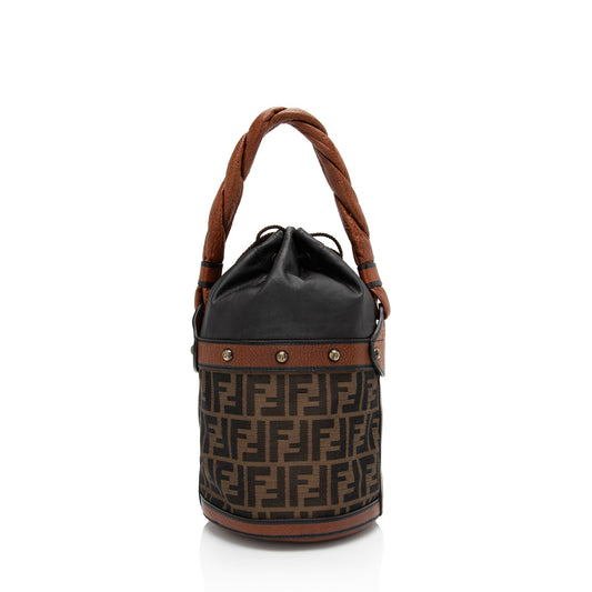 Fendi Zucca Palazzo Bucket Bag (SHF-gvIm54)