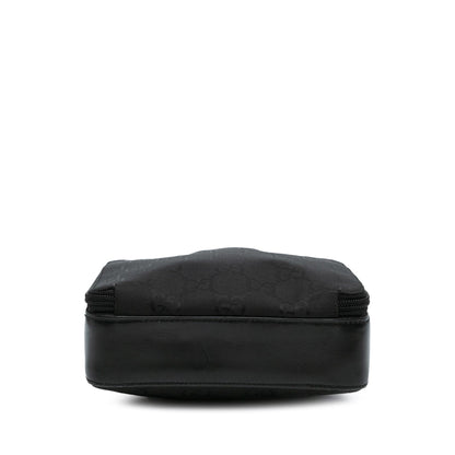 Gucci GG Nylon Crossbody (SHG-ScDtKo)