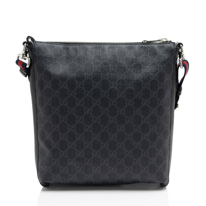Gucci GG Supreme Medium Messenger