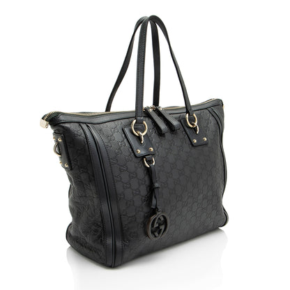 Gucci Guccissima Leather Charm Medium Tote (SHF-pSuRcq)