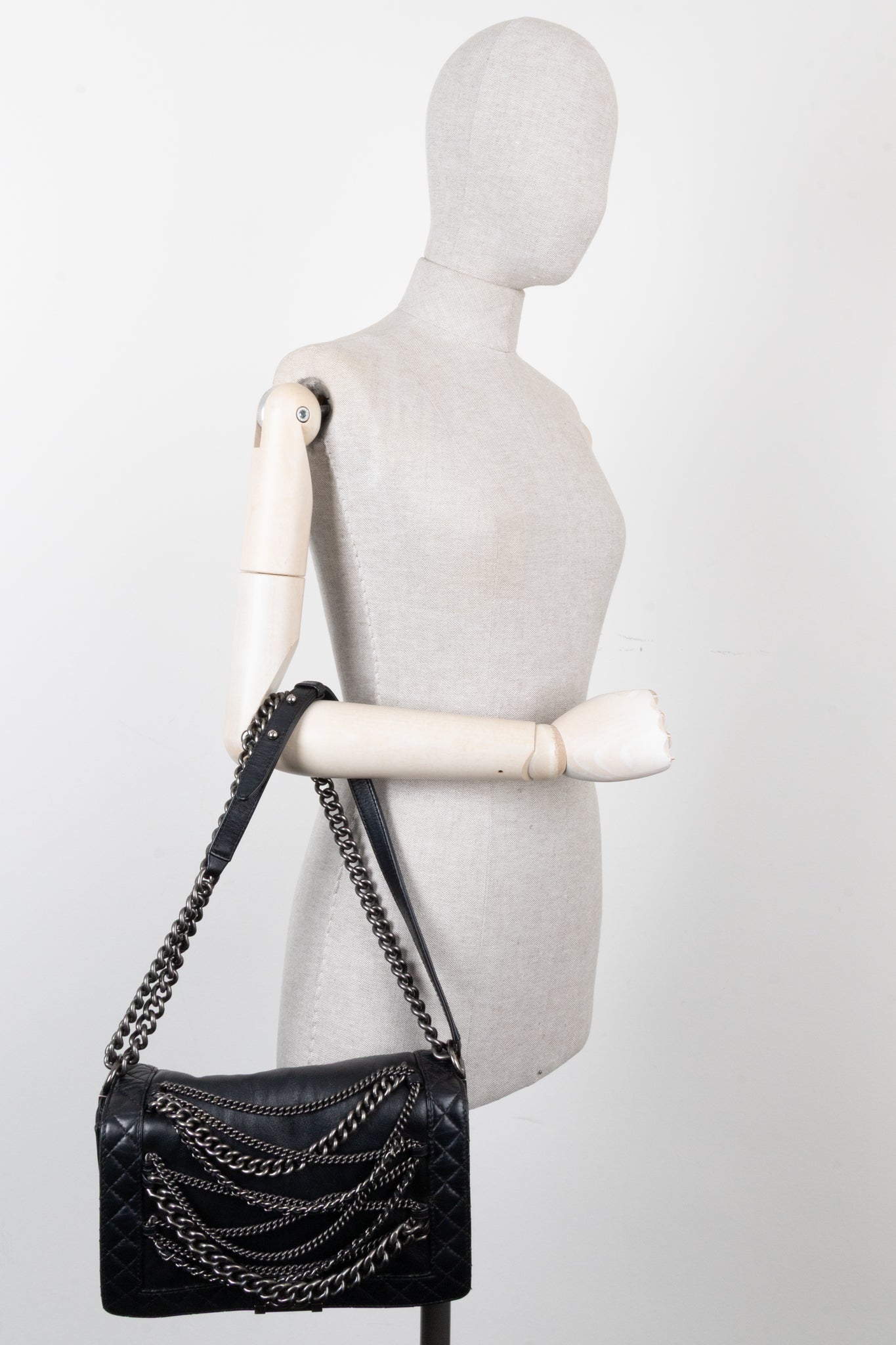 Chanel Boy Bag Enchained Leather Black