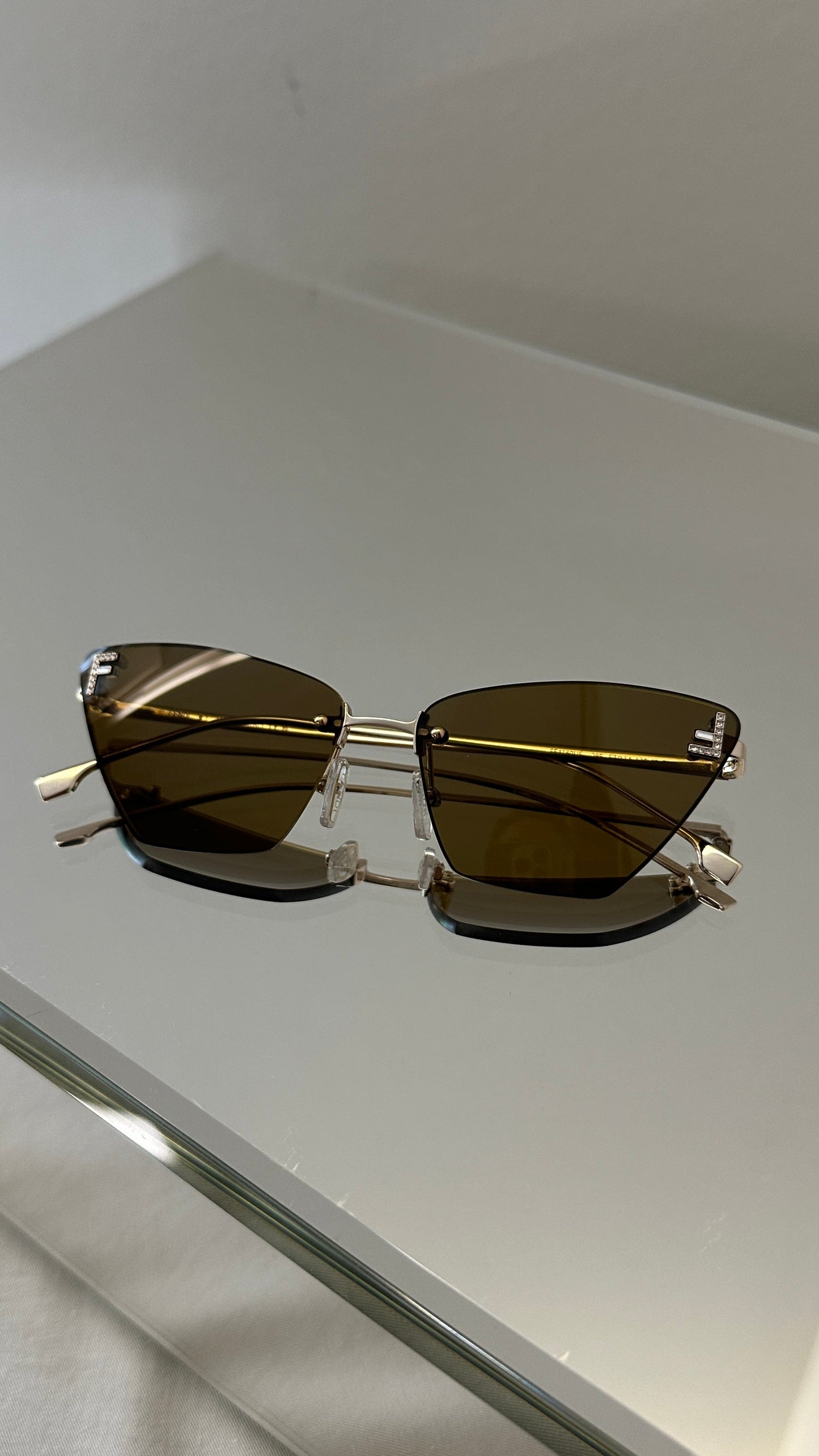 FENDI Sunglasses FE4160US Champagne