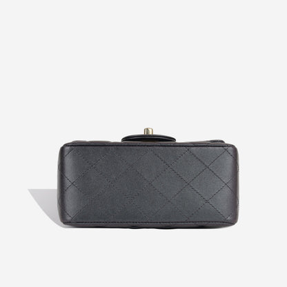Chanel Classic Flap Lambskin Gold Shoulder Bag Style 91