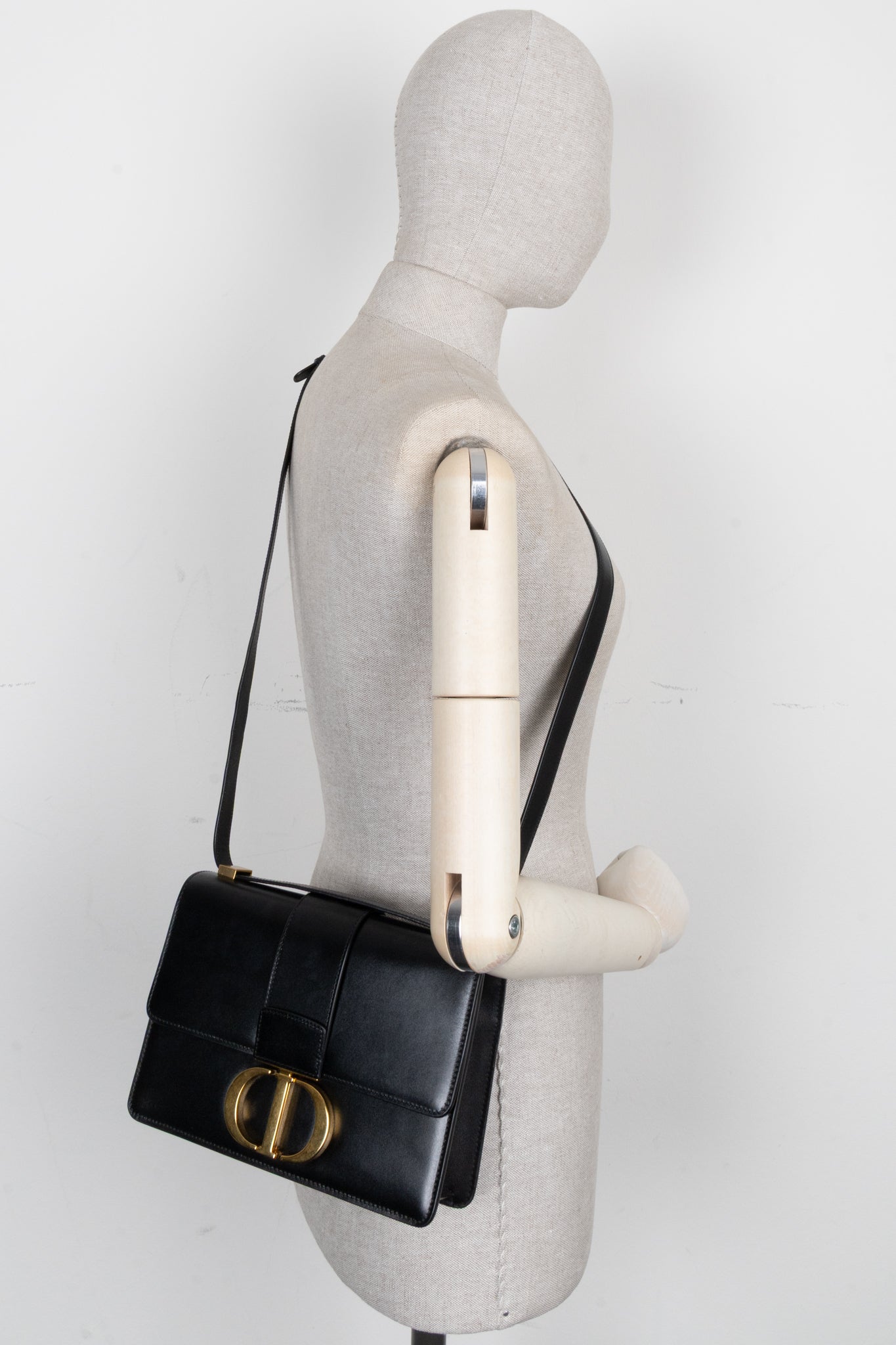Christian Dior Montaigne 30 Crossbody Bag Black