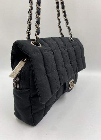 Chanel Flap Black Shoulder Bag Style