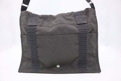 Hermes Herline Bassas Shoulder Bag In Grey Canvas