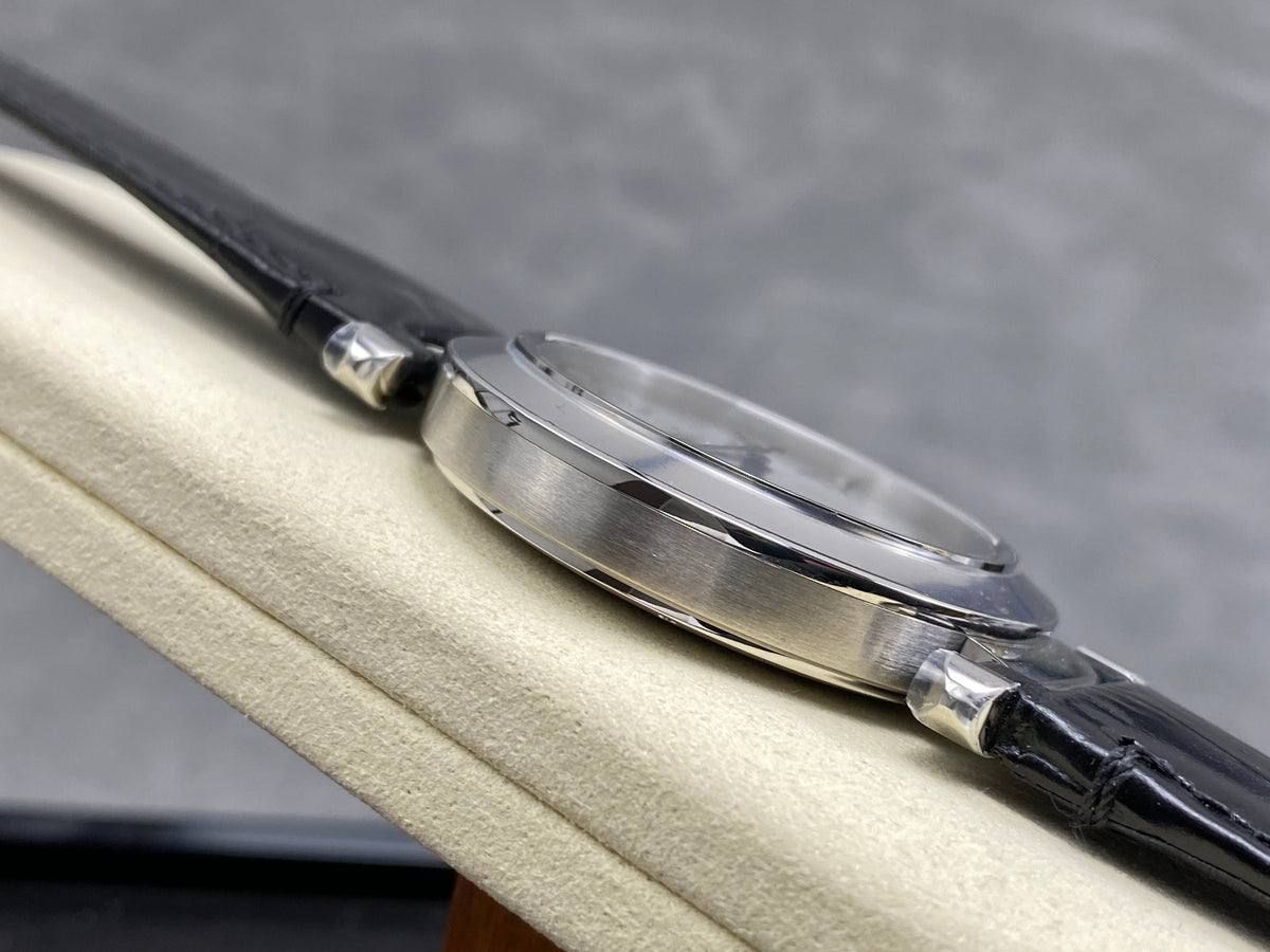 Pasha 41 mm mechanical silver white dial black leather
