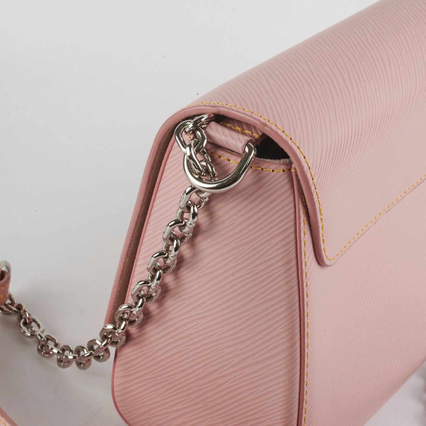 Louis Vuitton Twist MM Pink Shoulder Bag