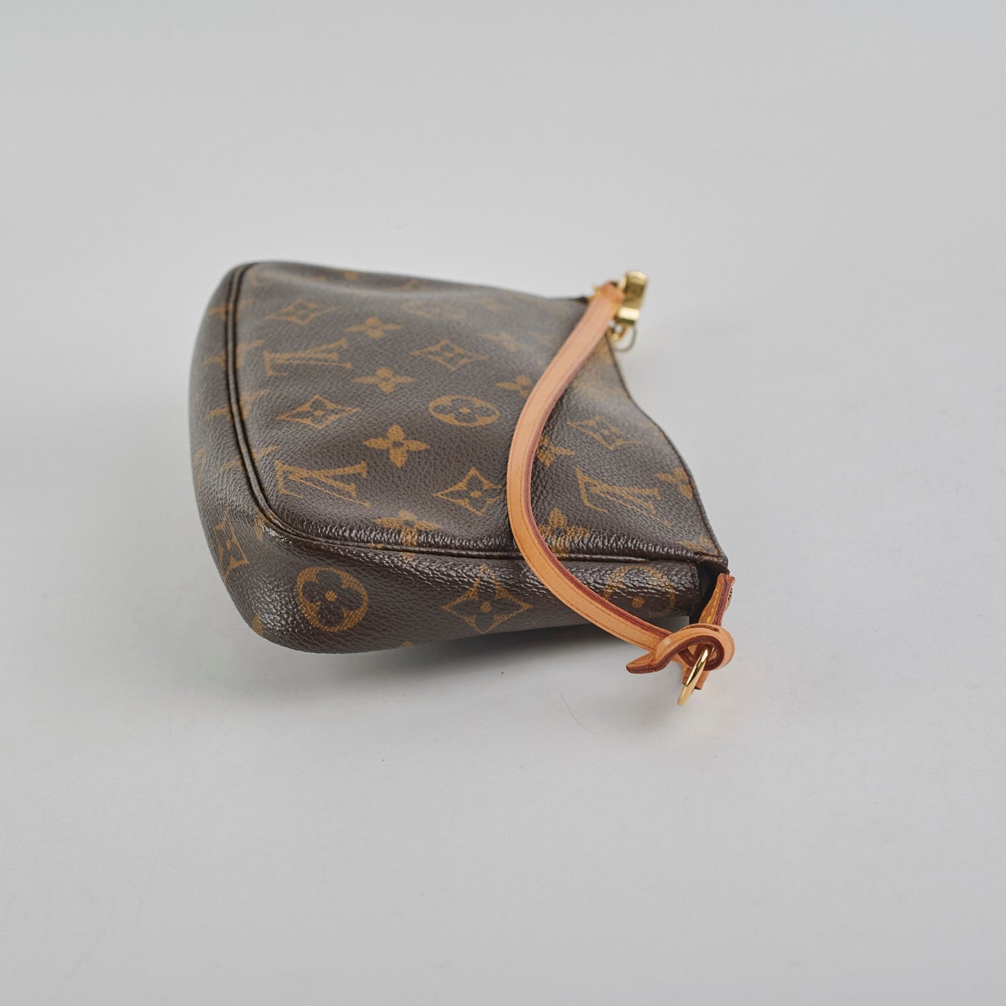 Louis Vuitton Pochette Monogram Accesaries