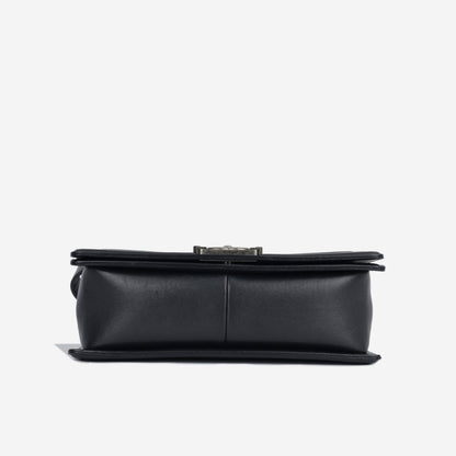 Chanel Boy Bag Lambskin Black Shoulder Bag Style 31