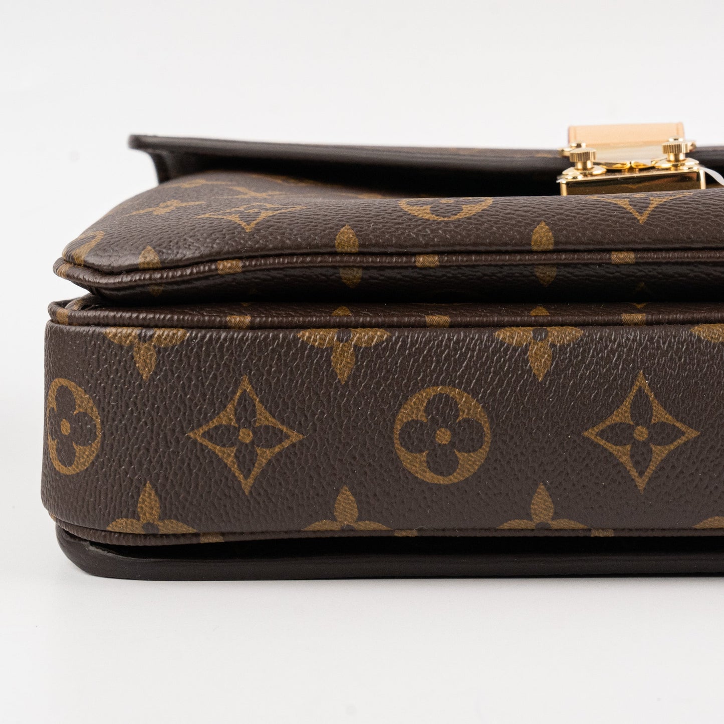 Louis Vuitton Pochette Metis Monogram Crossbody Bag