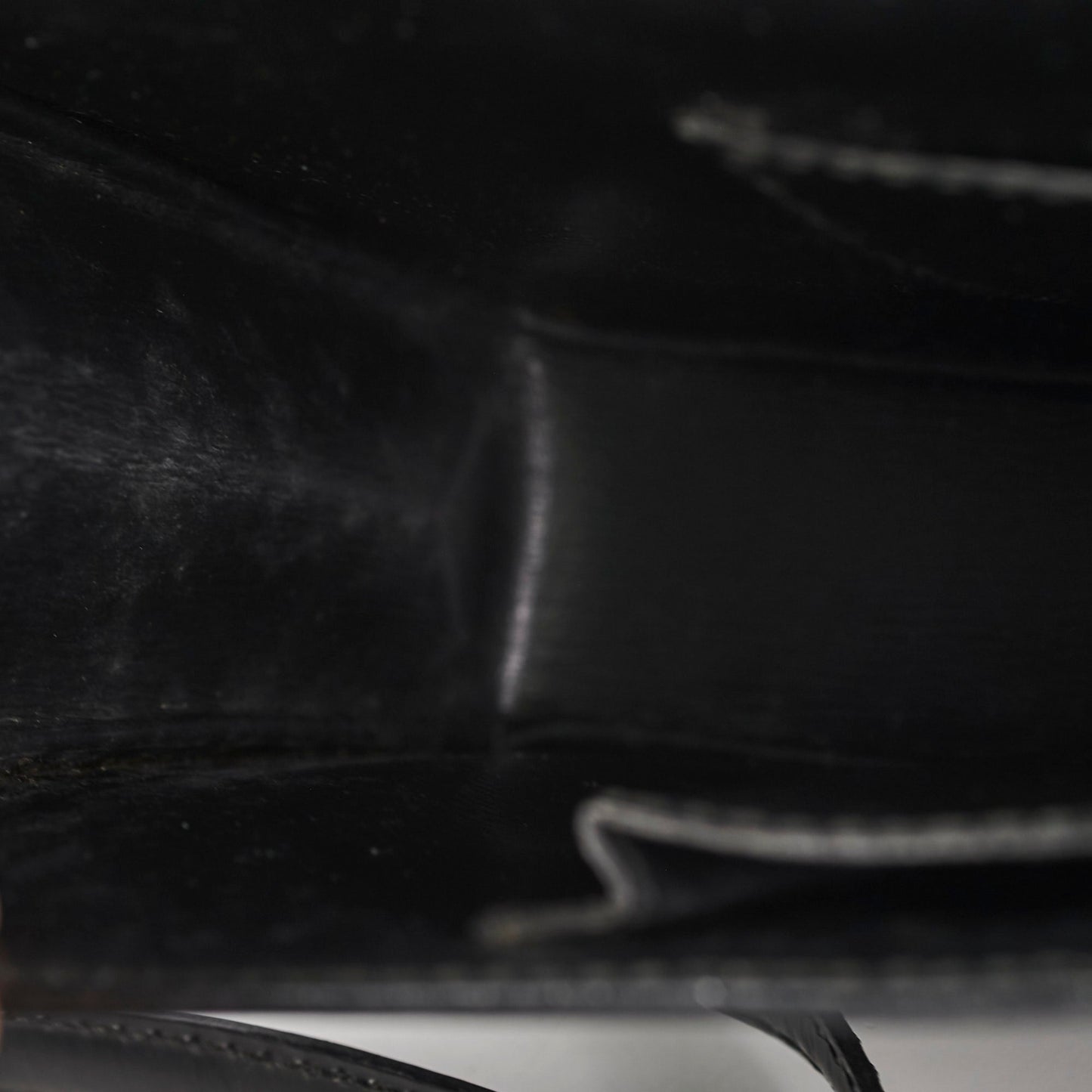 Louis Vuitton Clutch Epi Black