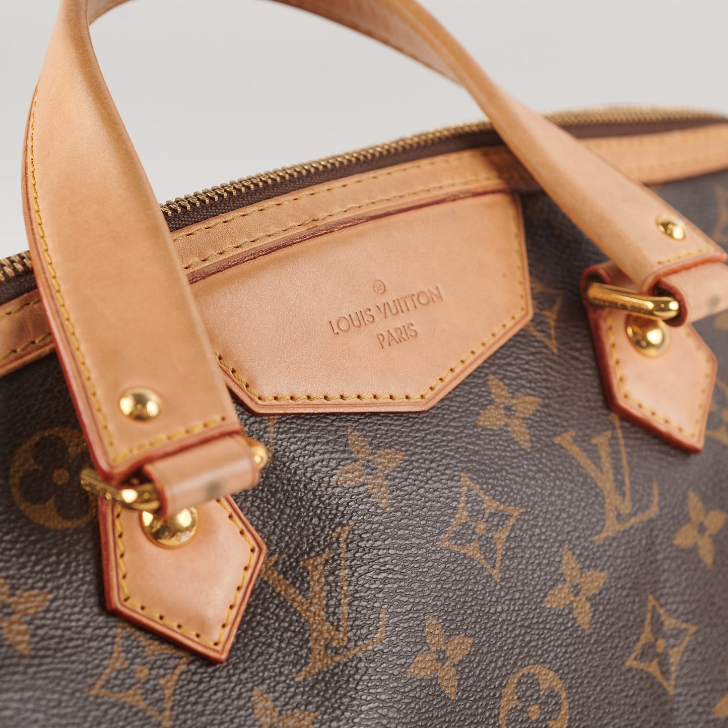 Louis Vuitton Retiro MM Shoulder Bag Monogram
