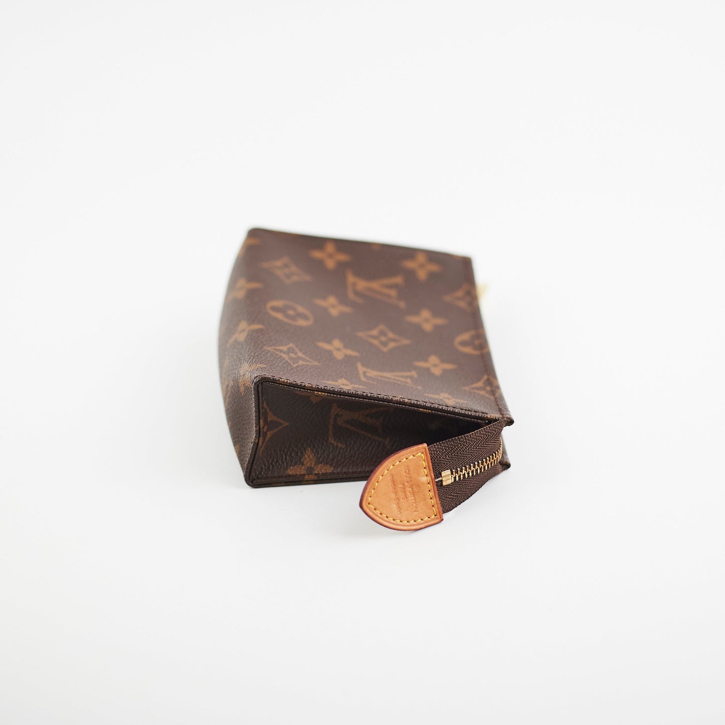 Louis Vuitton Monogram Pochette Toiletry 15 Pouch
