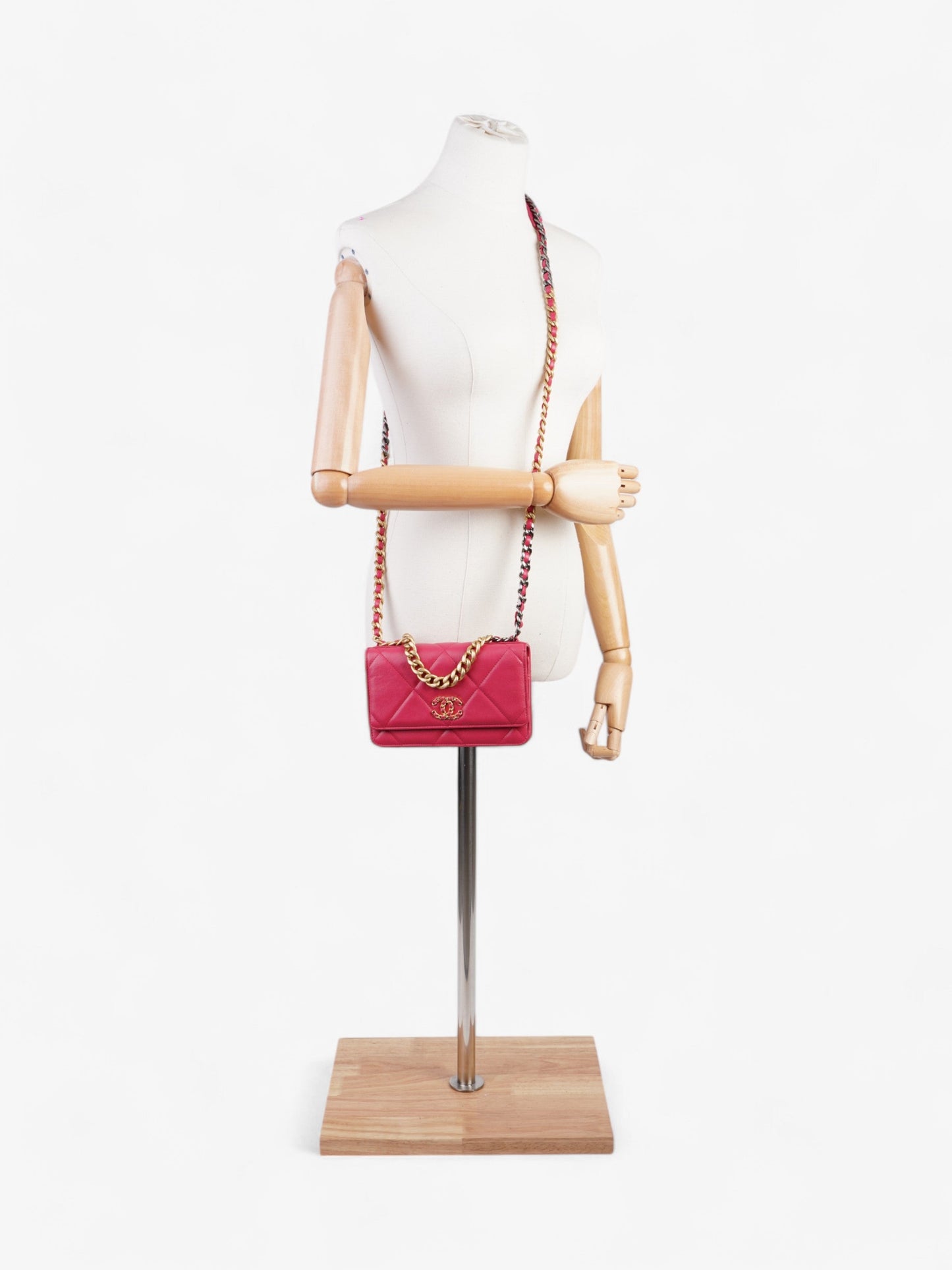 Chanel 19 Wallet On Chain Pink Lambskin Leather