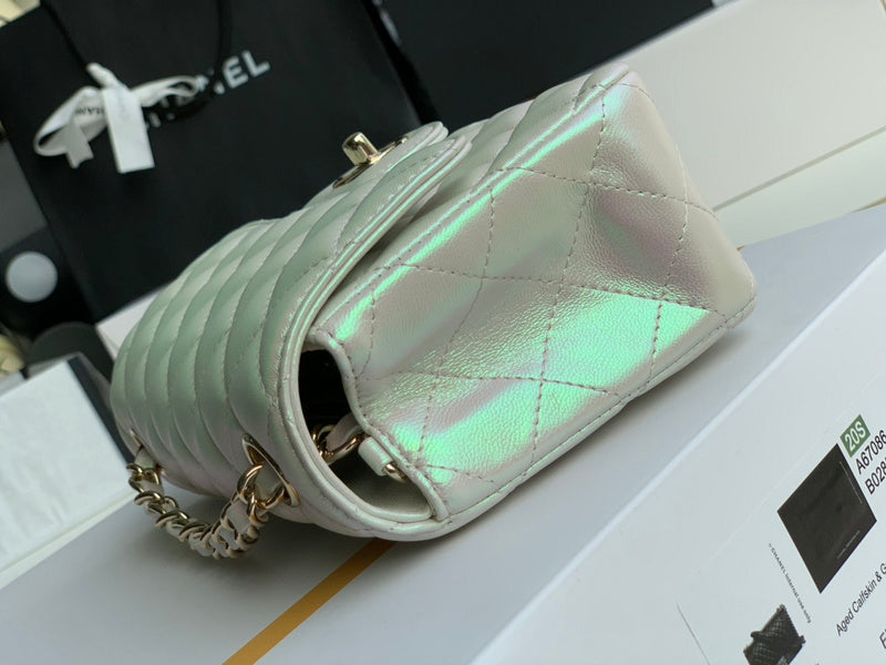 Chanel Luxury Handbag Style 606