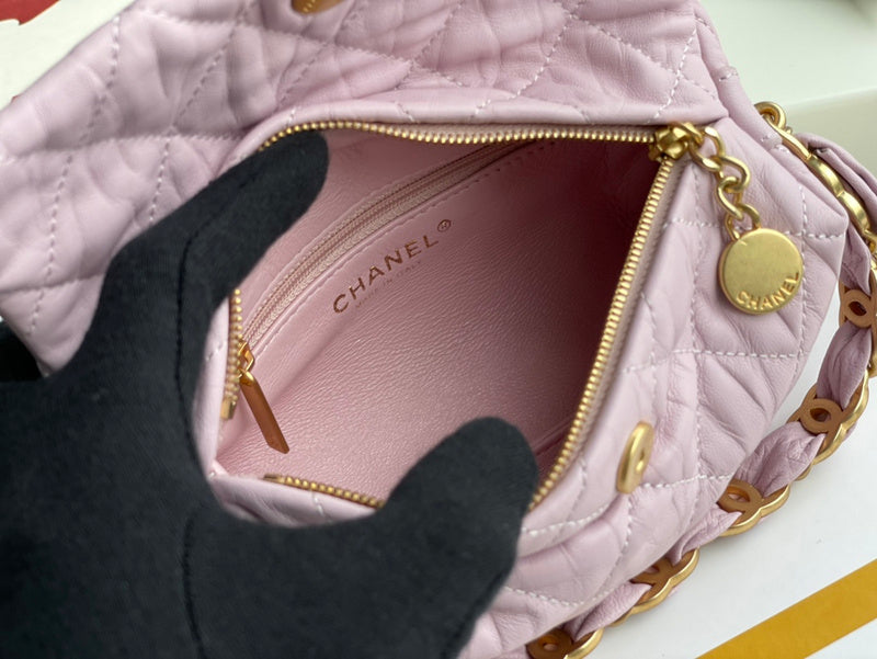 Chanel Luxury Handbag Style 621