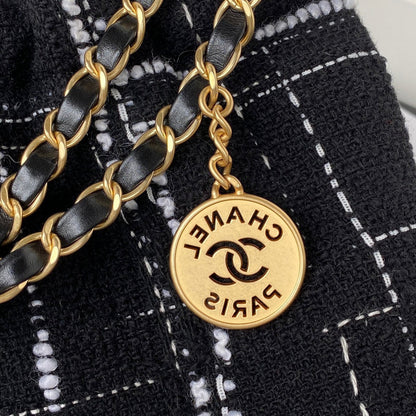 Chanel Luxury Handbag Style 417