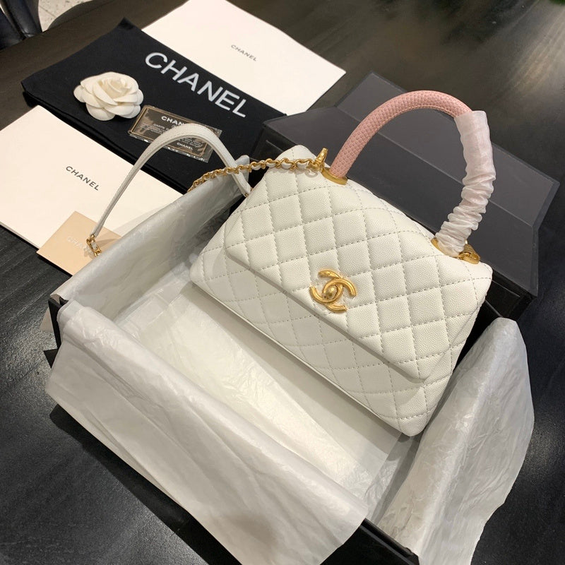 Chanel Luxury Handbag Style 539