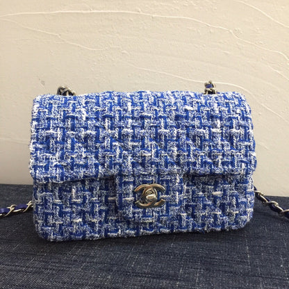 Chanel Luxury Handbag Style 54