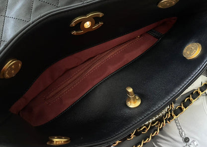 Chanel Luxury Handbag Style 618