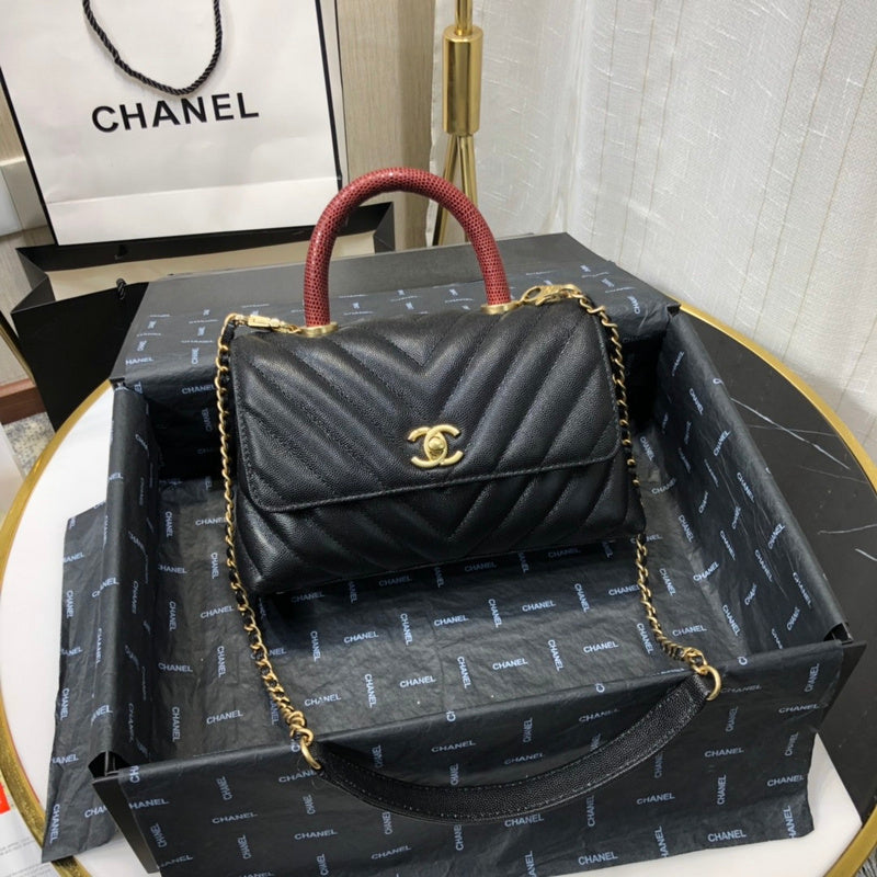 Chanel Luxury Handbag Style 527